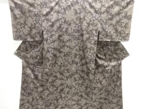 大特価品　未使用品　唐花模様織り出し本場泥大島紬着物(5マルキ)